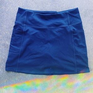 sporty spice skechers skort in black🔒